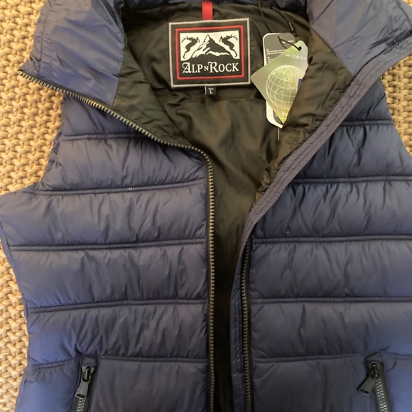 Alp N Rock Navy Blue Puffer Vest size Large - Picture 3 of 3